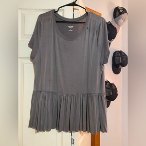 Mossimo grey shirt with ruffles